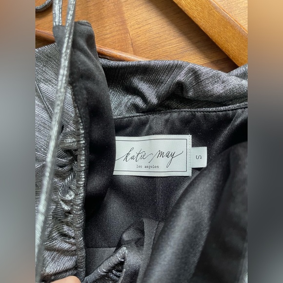 Katie May NWT Metallic Grey Jumpsuit sz S - Picture 5 of 7